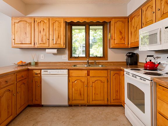 2122 - Kitchen 1_11122014