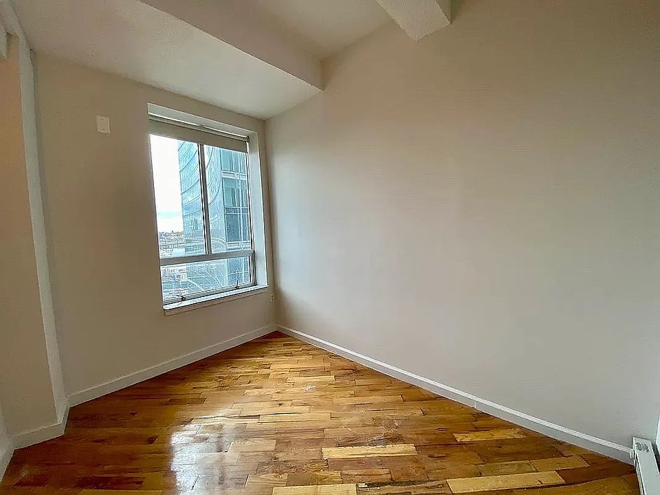 1st image of 29-28 41st Ave #801