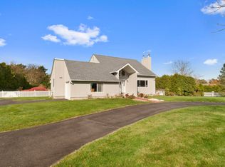 7 Winding Way, Water Mill, NY 11976