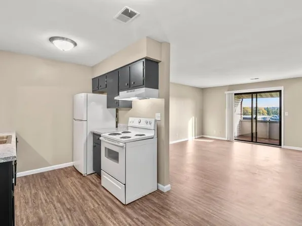 Stratford Arms Apartments