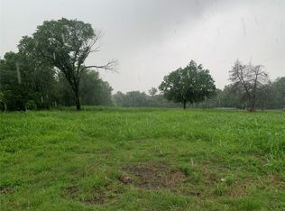 W Trinity St, Groesbeck, TX 76642