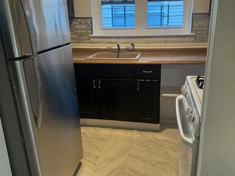 532 Underhill Ave #1 — Photo 6