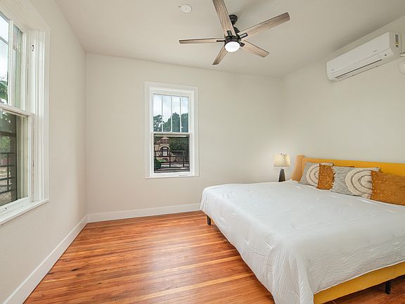 3rd image of 304 E Routt Ave #1
