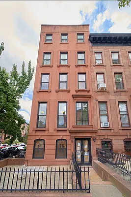 Rented by Daniel Gale Sotheby's International Realty | media 19