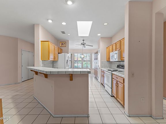 4th image of 22825 N LAS VEGAS Drive