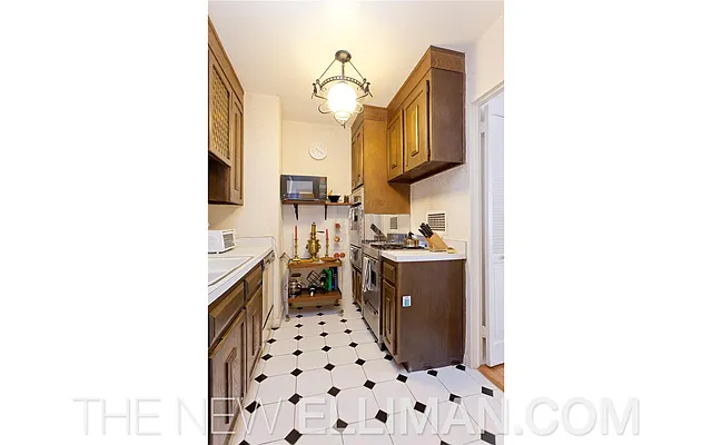 Sold by Douglas Elliman | media 10