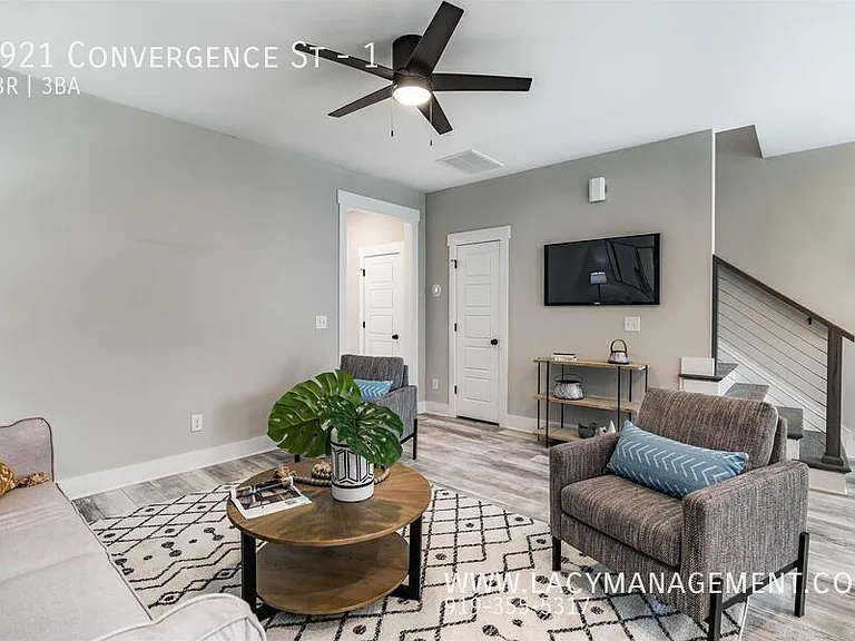 3921 Convergence St #1 — Photo 6