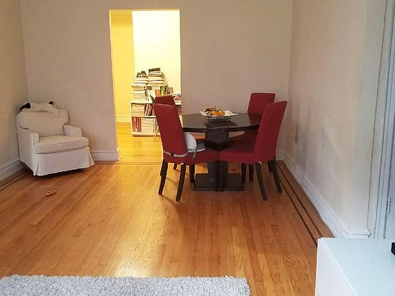 2nd image of 2844 45th St