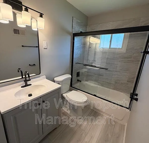 9739 Balboa Dr — Photo 19