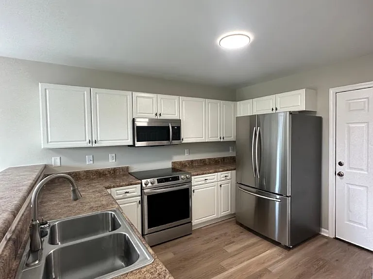 1553 Pine Harbor Way — Photo 4