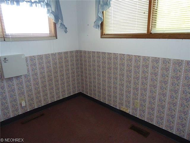 2nd image of 600 E Main St