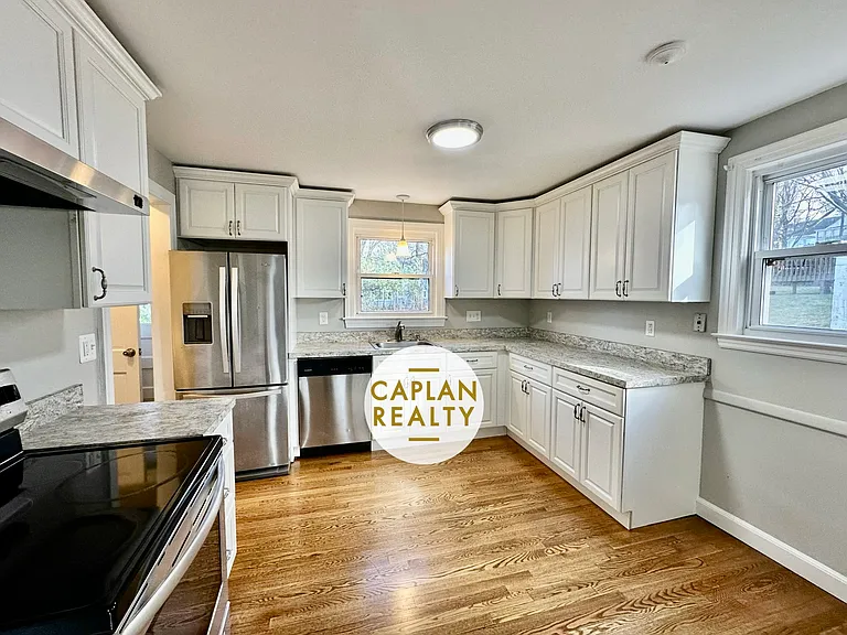 29 Wellington Rd — Photo 8
