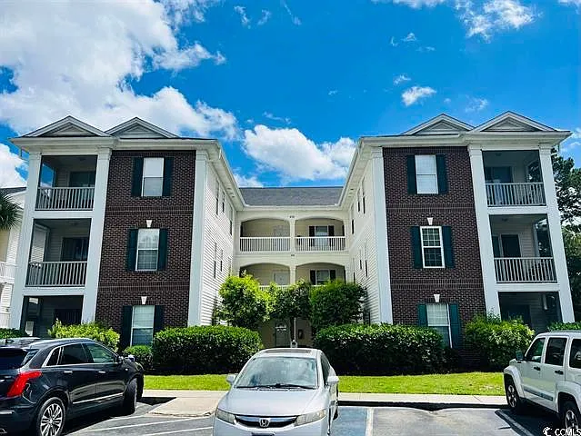 476 River Oaks Dr #64J