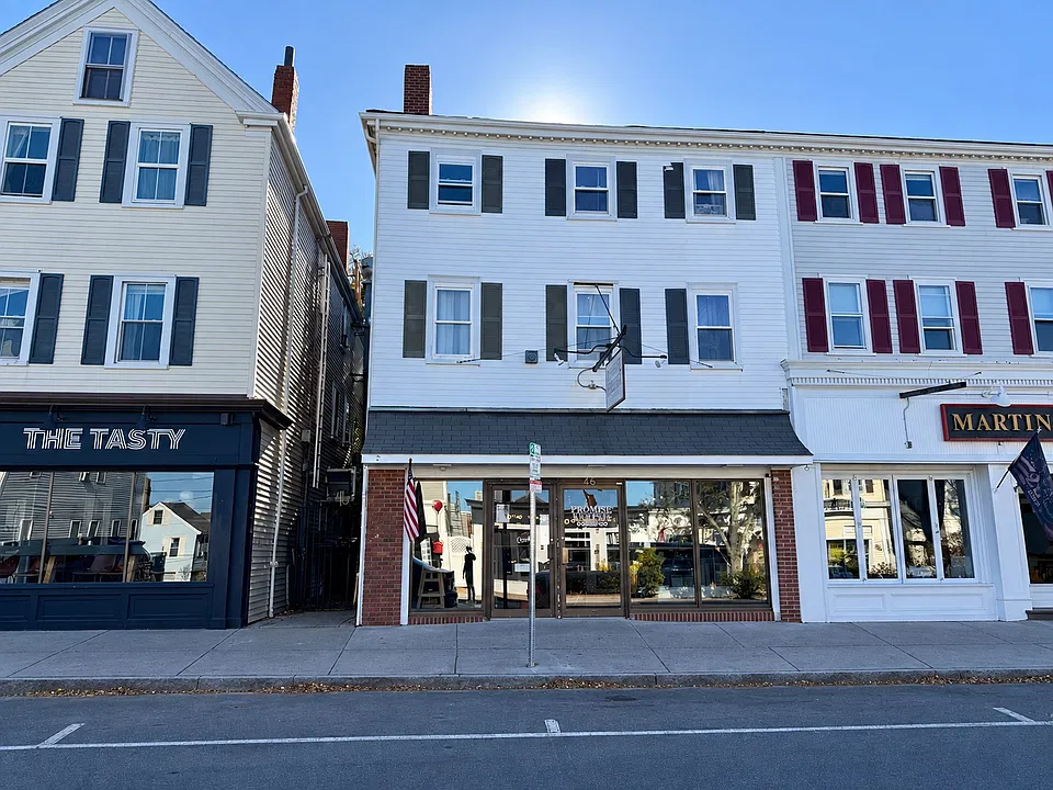 46 Court St #2