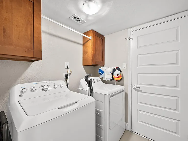 43 Hickory Oak Dr — Photo 28