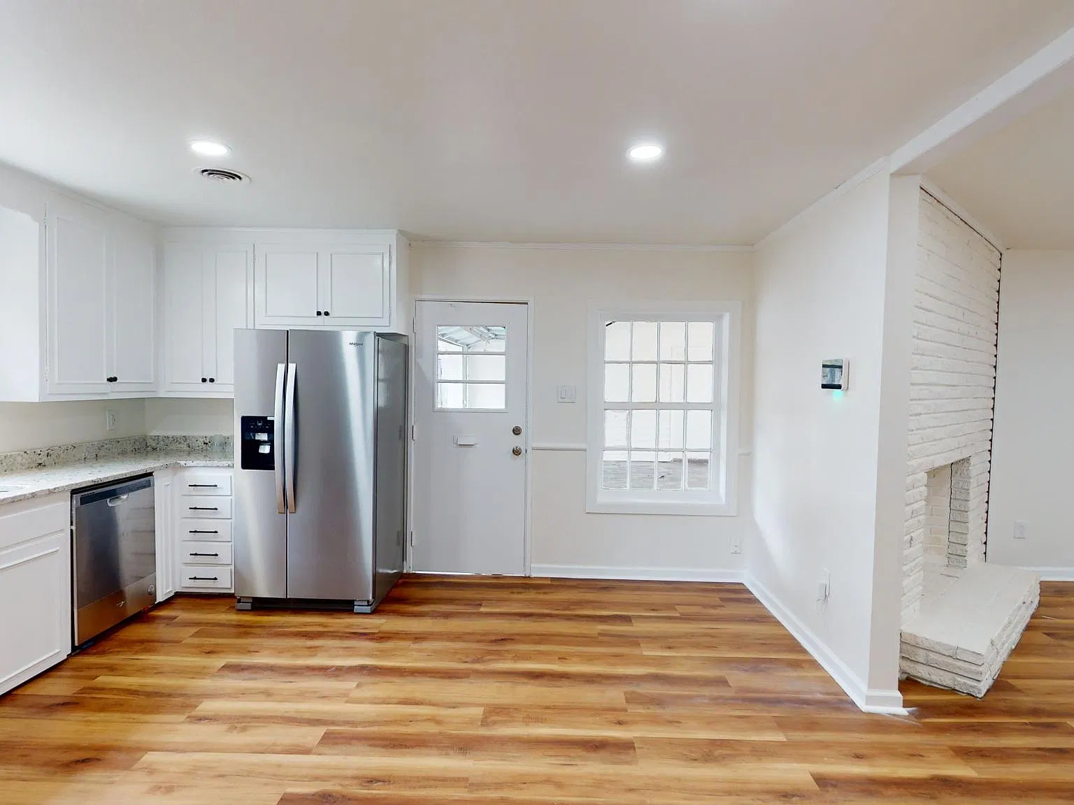3 bed, 2040 sqft, $2,000 — Photo 4