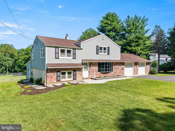 1018 Hopewell Rd, Downingtown, PA 19335