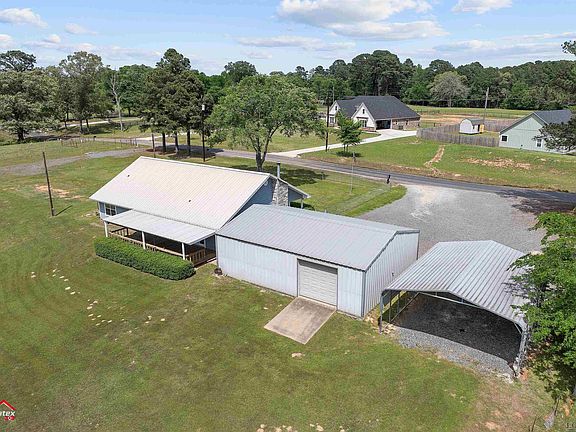 4th image of 1734 County Road 186 E
