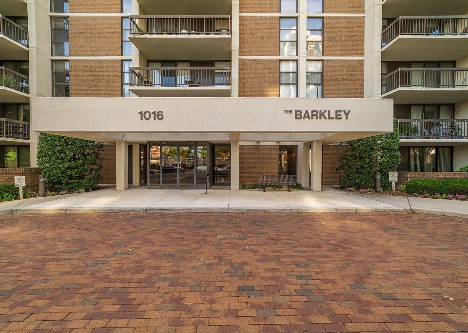 1st image of 1016 S Wayne St APT 909