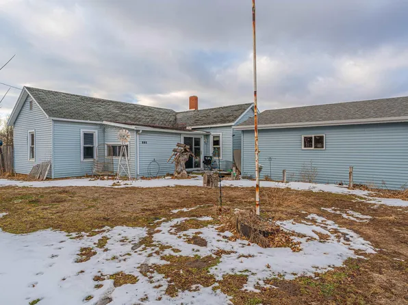 918 1575th St, Lincoln, IL 62656