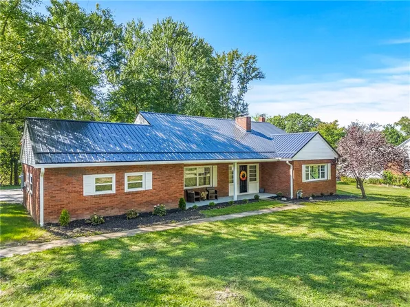 312 E Maitland Ln, New Castle, PA 16105