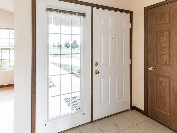 4th image of 6496 Peppermill Dr