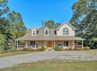 316 Woodland Cove Dr, Moneta, VA 24121
