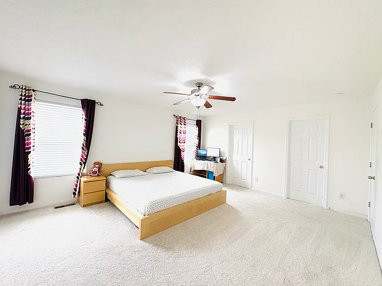 2467 Middle View Dr — Photo 12
