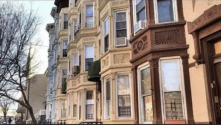 Rented by Corcoran | media 32