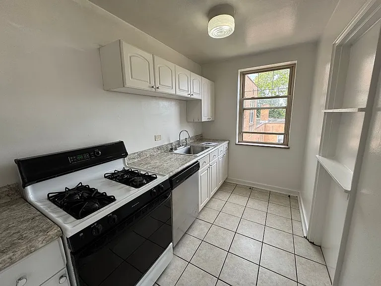 5506 Fifth Avenue — Photo 75