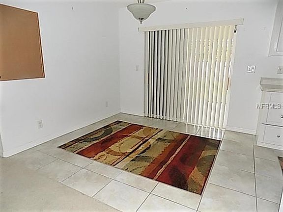 5th image of 4818 Laramie Cir