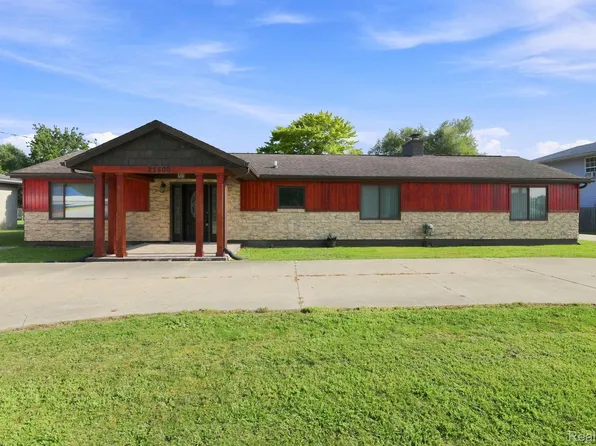 25800 N River Rd, Harrison Township, MI 48045