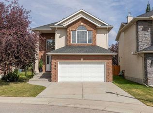 156 W Strathridge Pl SW, Calgary, AB T3H 4J1