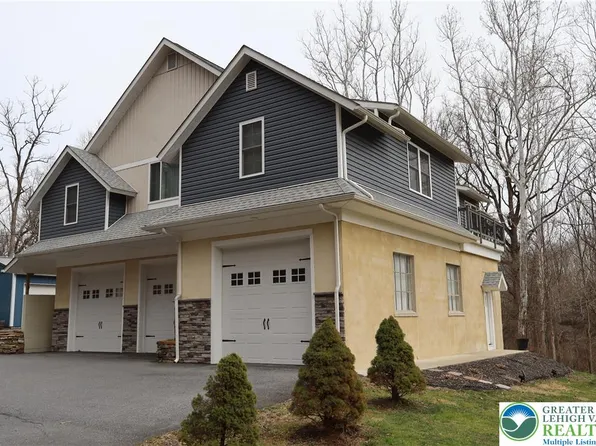 5235 Durham Rd, Riegelsville, PA 18077