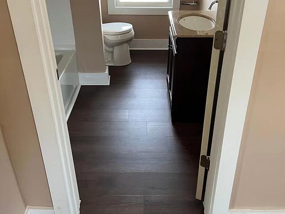 3rd image of 726 N Scott St #2