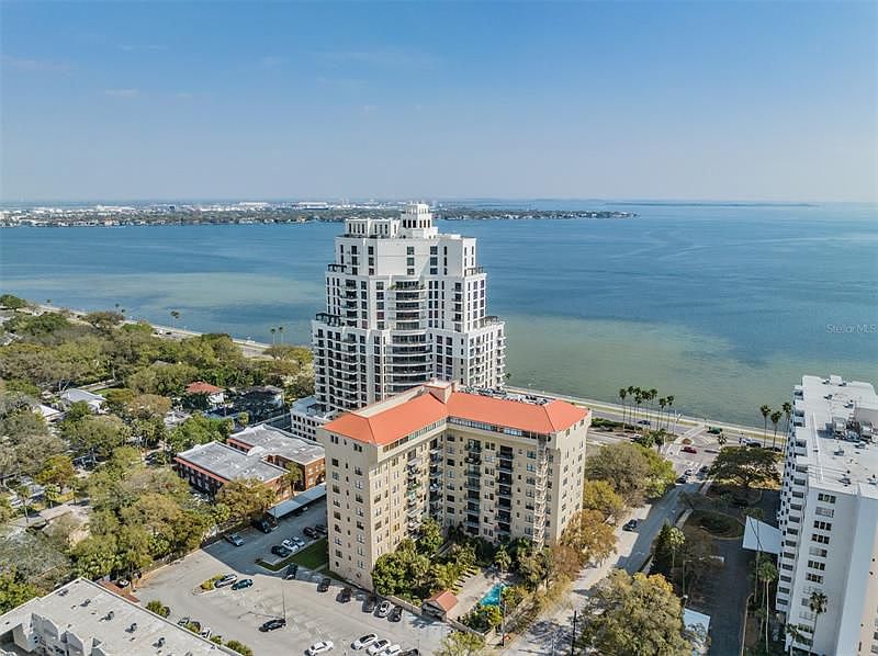1st image of 2109 Bayshore Blvd #201A