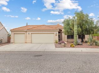 9551 N Crestone Dr, Tucson, AZ 85742