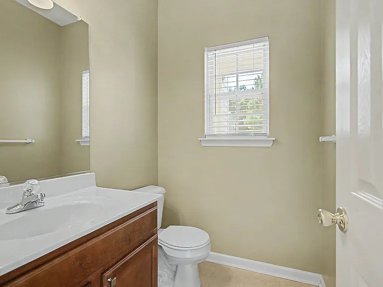 354 Canaan Cir — Photo 8