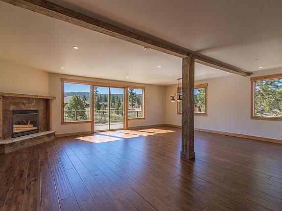 3rd image of 15603 Chelmsford Cir