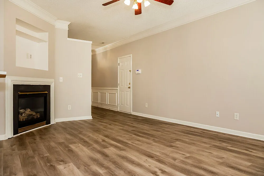 3 bed, 2.0 bath, 1197 sqft, $1,890 — Photo 3