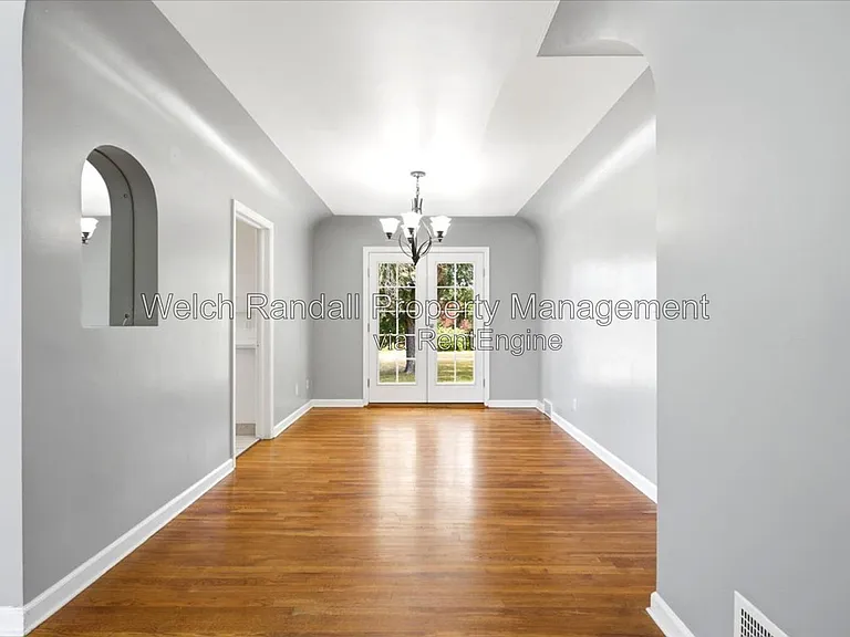 425 E Center St — Photo 7