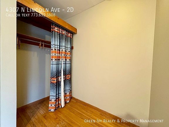 5th image of 4307 N Lincoln Ave APT 2D