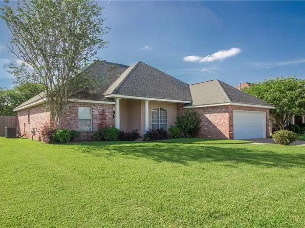 300 Oak Point Dr, La Place, LA 70068