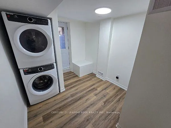 11 Radford Cres #BASEMENT — Photo 11