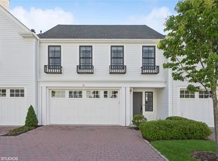 18 Rose Ln, Port Chester, NY 10573