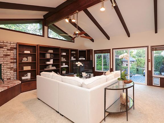 5th image of 1555 Mitchell Way