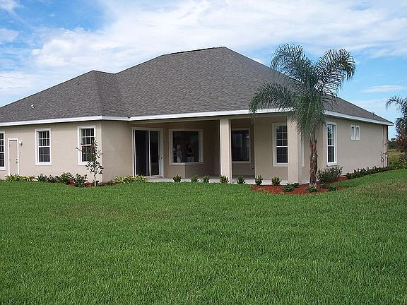 House view from backyard
