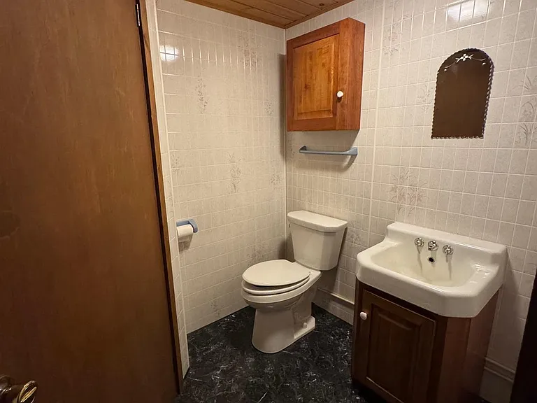 1009 Dry Wells Rd — Photo 6