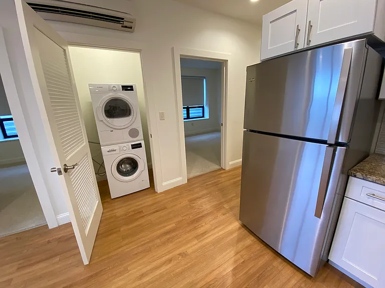 Red Oak at 875 Elm Street — Photo 42