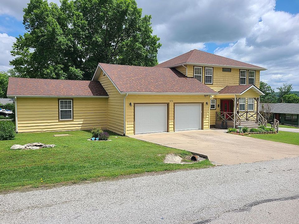 2nd image of 575 Ridgeview Dr
